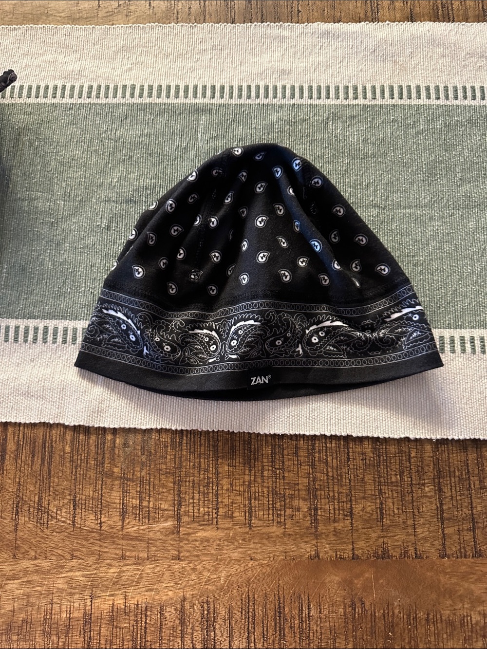 Black Bandana-Print Beanie Hat